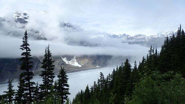 While the clouds in the valley as we headed up the mountain were dramatic, they made us wonder if there would be anything to see at the top.