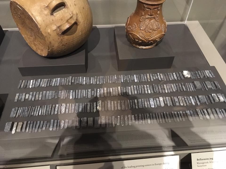 Lead movable type.